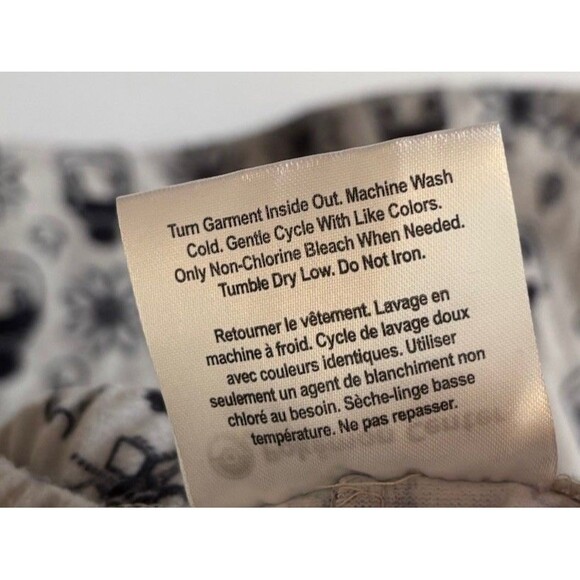 Pokemon Center Womens 2XL Gray Snow Flake Flannel L/S Pajama Set Soft Chest 44" - Picture 9 of 9